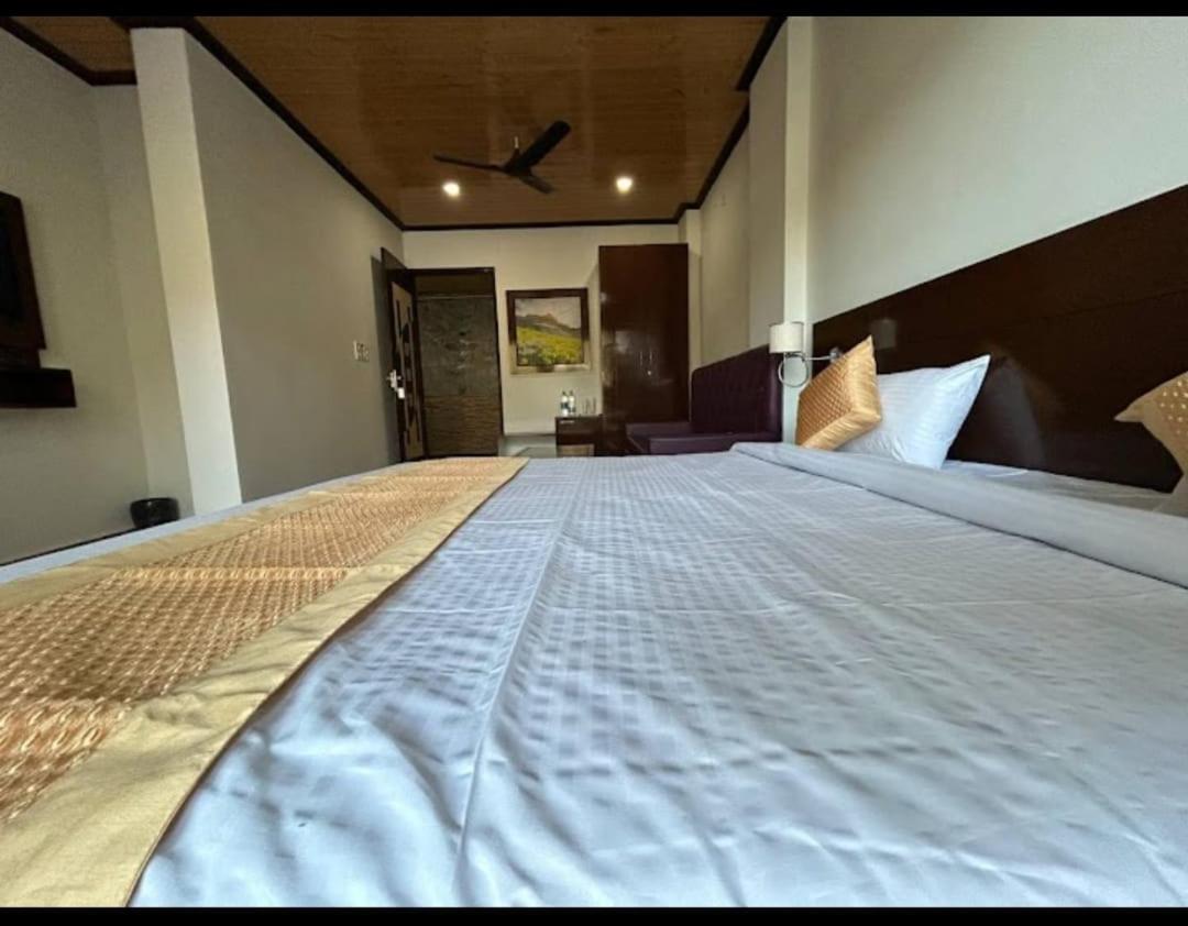 Hotel 7 Heavens Mussoorie Exterior photo